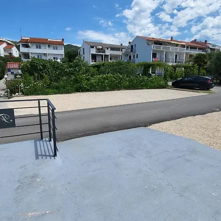 Apartament Banjol 2008b Rab Town