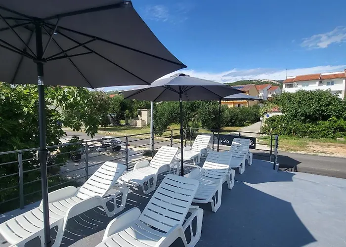 Apartment Banjol 2008b Rab Town